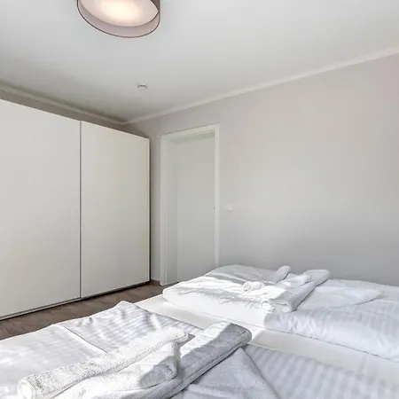 Zirchow, Fewo Lindenstrasse Apartamento